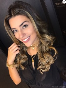 2077979-ex-bbb-vivian-nao-quer-abandonar-a-profi-950x0-2