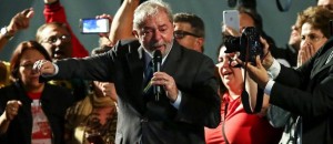 903x410x67627599_Former-Brazilian-President-Luiz-Inacio-Lula-Da-Silvadelivers-a-speech-for-folloers-in.jpg.pagespeed.ic.JyLH-n-zAj