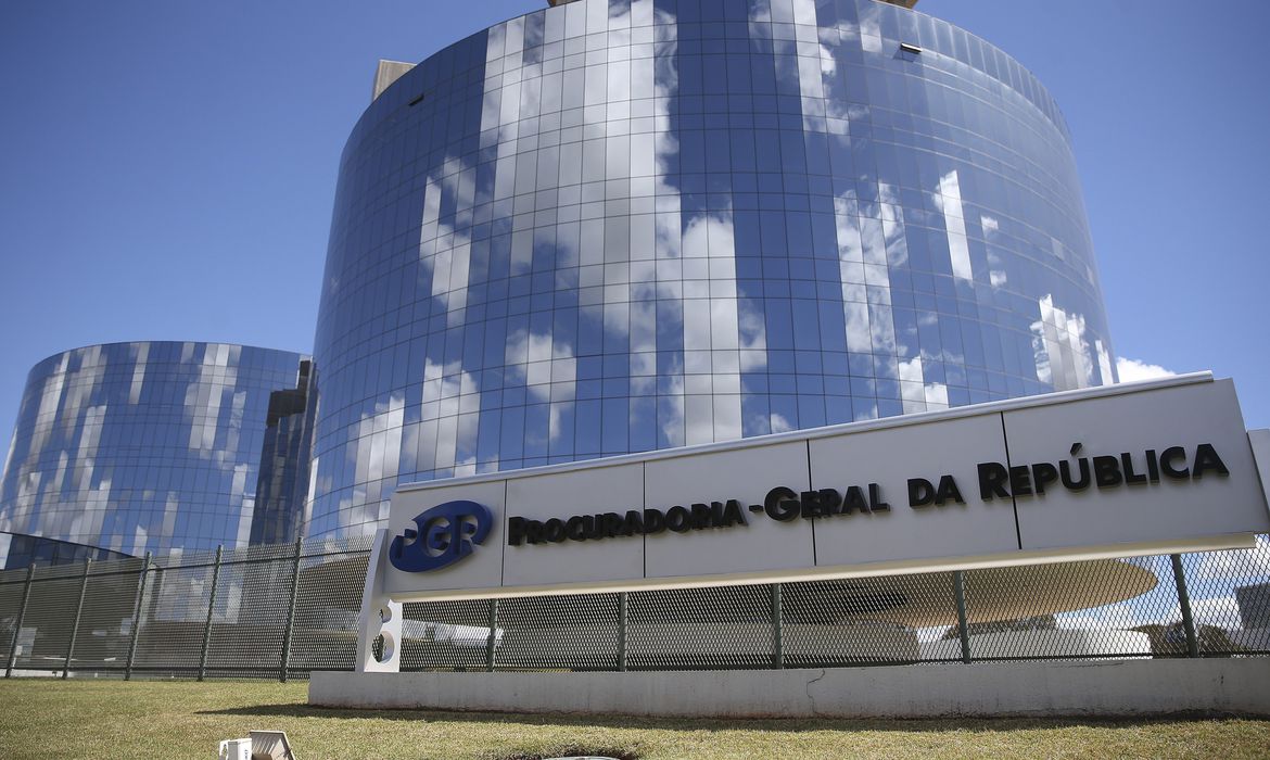 Rede Tiradentes  Procuradores pedem desligamento da força 