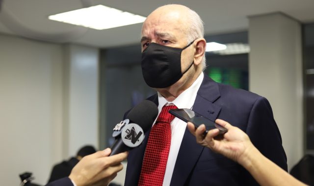 Serafim denuncia situação precária no IML e apela para que SSP priorize reestruturação do órgão 1 04 Dep. Serafim CorreI a denuncia situacI aI o precaI ria no IML e apela para que SSP priorize reestruturacI aI o do oI rgaI o