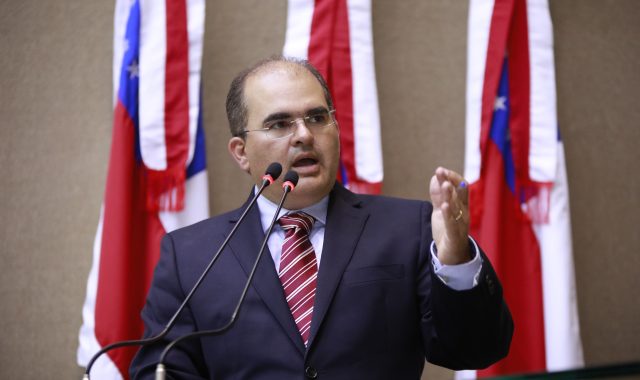No Amazonas, agressores de mulheres terão de pagar multas de até R$ 2 mil 4 11 Dep. Ricardo Nicolau leam aprova multas de ateI R 2 mil para agressores de mulheres