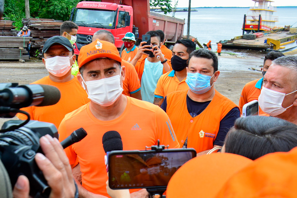 Em 30 dias, cerca de 600 toneladas de lixo são retiradas da encosta da orla do rio Negro em Manaus 1 51183497074 b73b70bf34 b