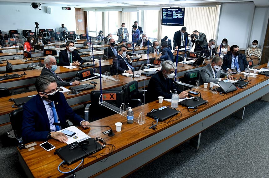 CPI da Pandemia: senadores aprovam convocação de Wilson Lima, do ex-governador do RJ Wilson Witzel e outros 8 governadores de estados e do DF 1 imagem materia 48