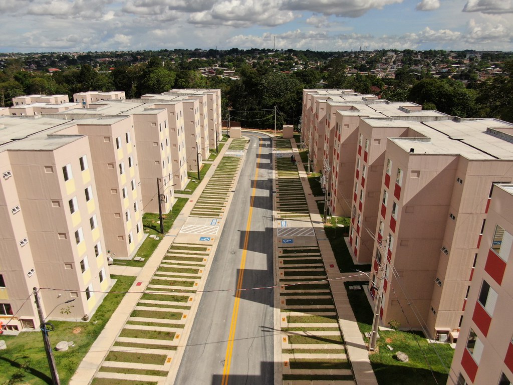 Sorteados do Manauara 2, programa habitacional da Prefeitura de Manaus, vão assinar contratos com a Caixa 4 Sorteados do Manauara 2, programa habitacional da Prefeitura de Manaus, vão assinar contratos com a Caixa