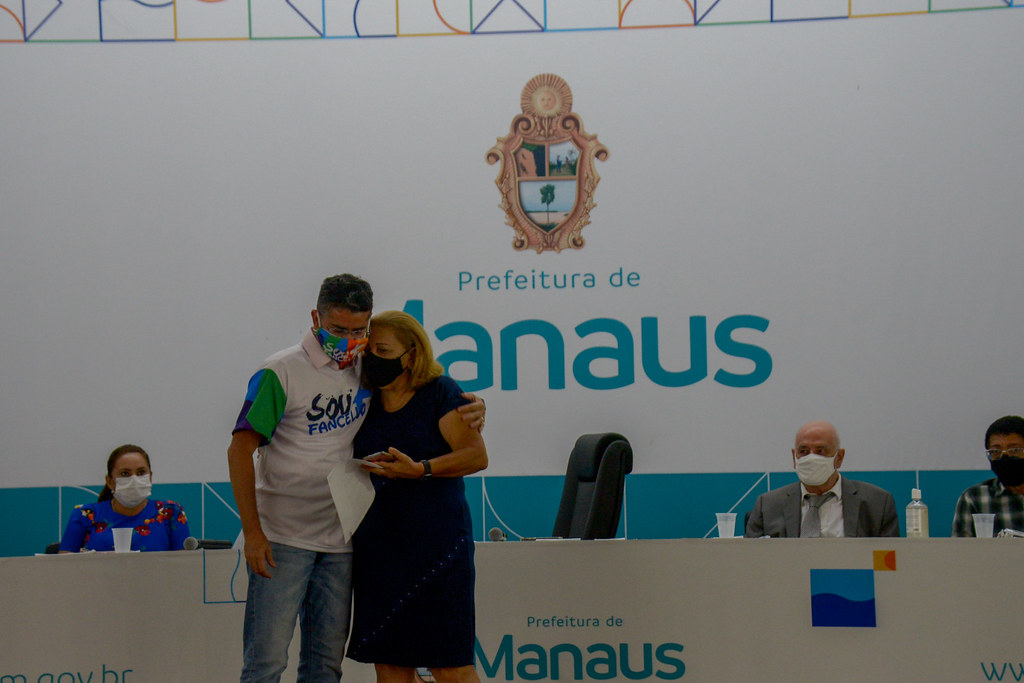 Plano de Valorização anunciado pela Prefeitura de Manaus é comemorado pelos servidores da Educação 4 Plano de Valorização anunciado pela Prefeitura de Manaus é comemorado pelos servidores da Educação