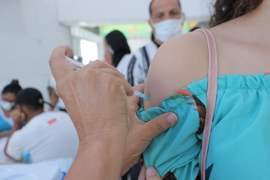 Em Manaus, mais de 100 mil adolescentes foram vacinados contra a Covid-19 em cinco dias de atendimento da Saúde municipal 2 Em Manaus, mais de 100 mil adolescentes foram vacinados contra a Covid-19 em cinco dias de atendimento da Saúde municipal