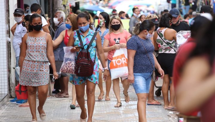 Prefeitura mantém uso de máscaras em locais fechados e avalia liberação para o fim deste mês 1 Prefeitura mantém uso de máscaras em locais fechados e avalia liberação para o fim deste mês