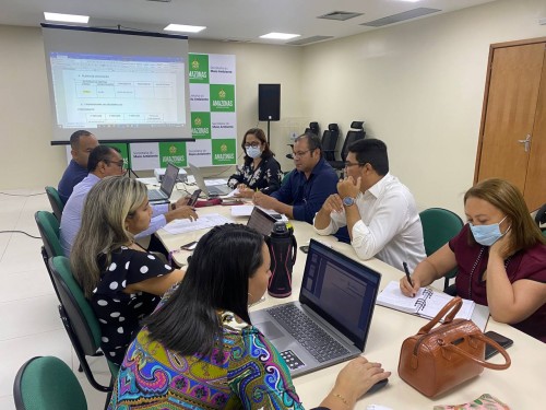 Sema e Immu constroem plano de trabalho para implantação de ônibus elétricos em Manaus 1 Sema e Immu constroem plano de trabalho para implantação de ônibus elétricos em Manaus