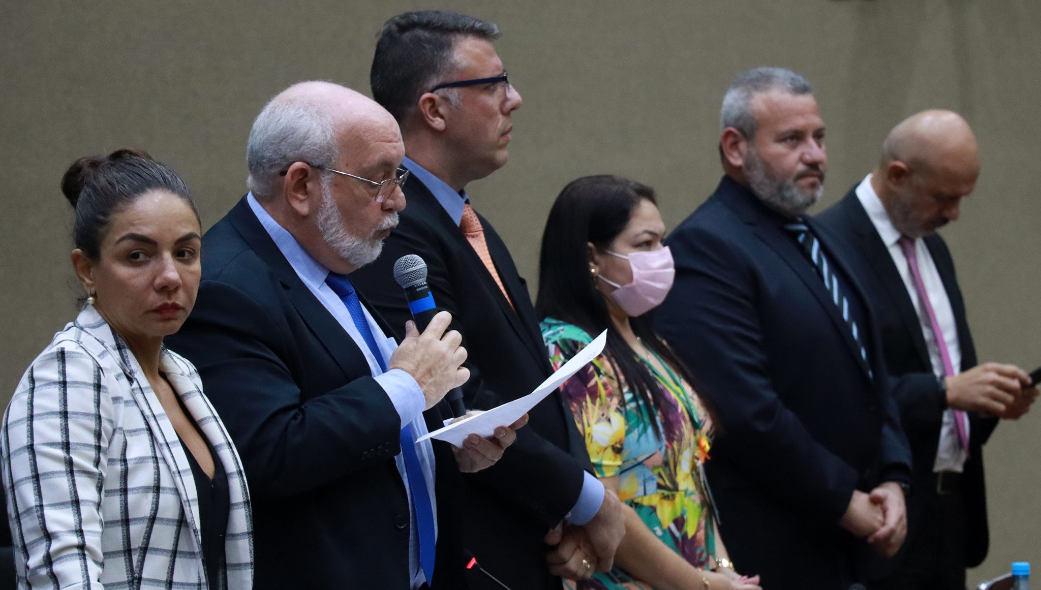 vereadores aprovam integração de ônibus executivos e alternativos ao sistema de transporte 2 cmm plenario robervaldo rocha 1 | portal amz!